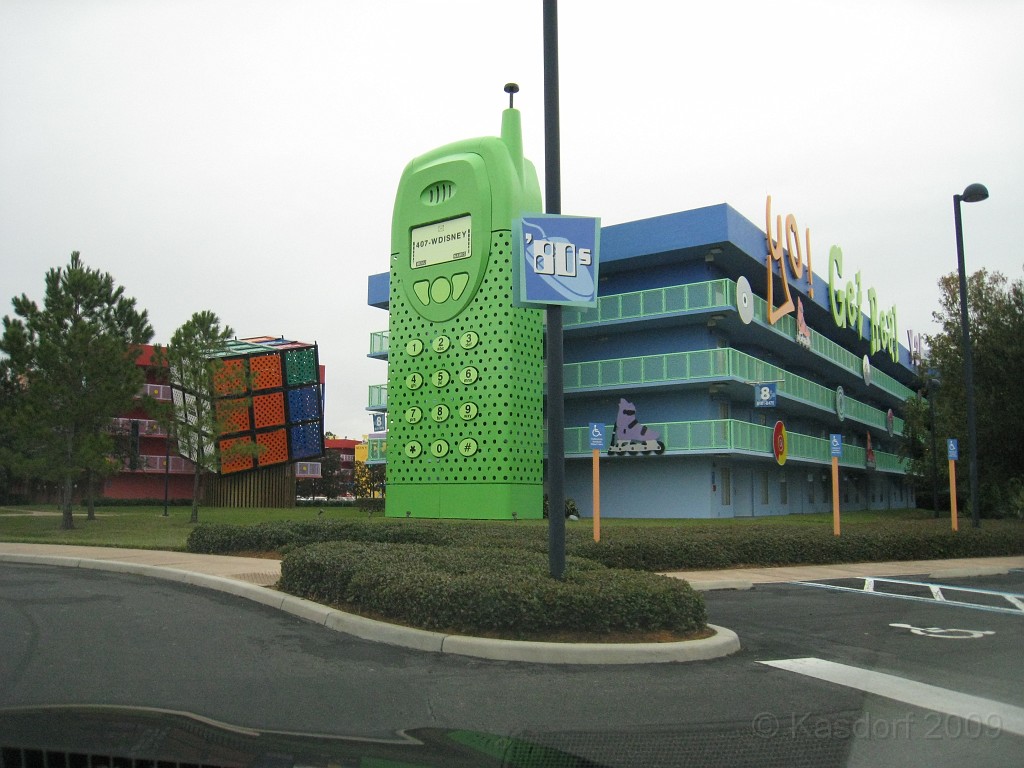 Disney 2010 D1 0470.jpg - January 9-11, 2010 Disney World Florida. Went to run the marathon. Saturday, fly down, check in, go to Expo to pick up packet, then to see Blue Man Group in the evening.